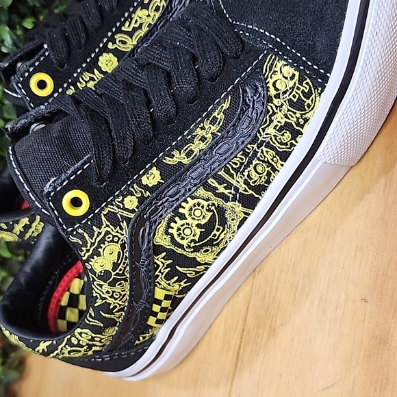 Vans SpongeBob Gigliotti Skate Shoe | Size: 6.5 Mens | Black & Yellow - Picture 8 of 8